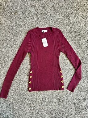 Hooked Up by IOT Cabernet Ribbed Crewneck Sweater